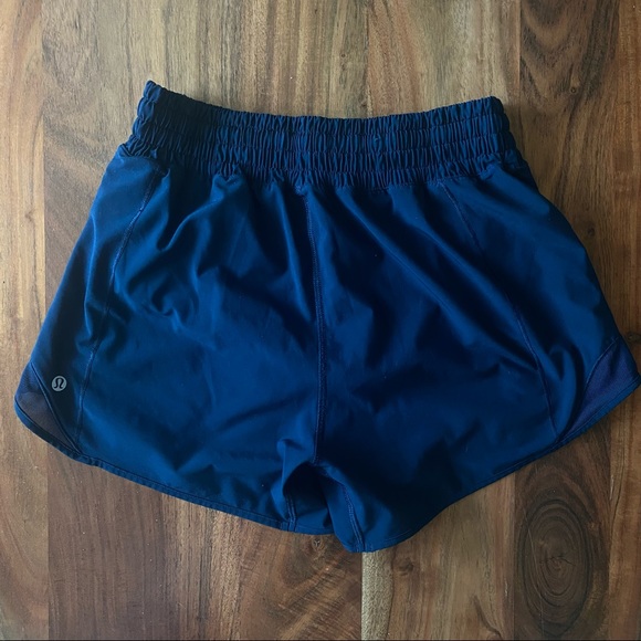 Size 4 Tall Lululemon Shorts - Picture 1 of 2